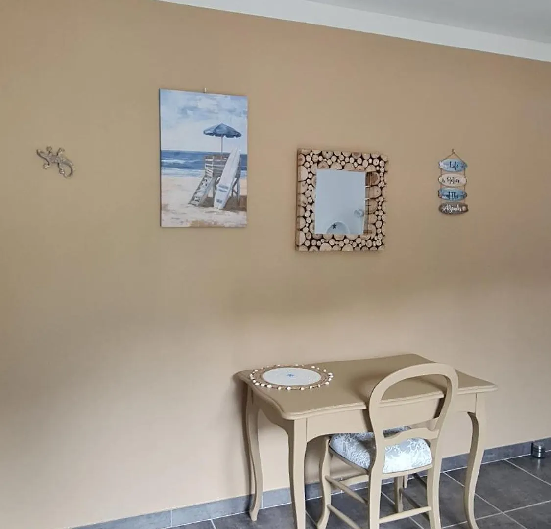 Les Lauriers Fleuris Bed & Breakfast Meounes-les-Montrieux France